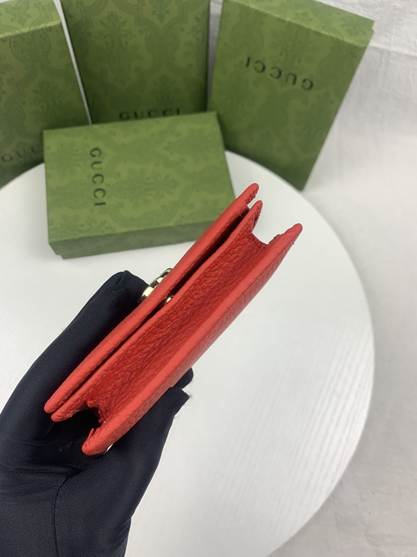 グッチ財布コピー側面デザイン